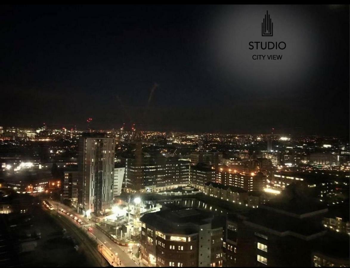 Studio Apartments Free Street Parking Subject To Availability Manchester Exterior photo